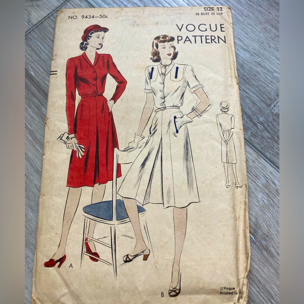 Vogue Pattern Uncut No 9434 One Piece Dress Size 12 Bust 30 Hip 33 Vintage Retro
